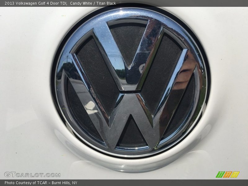Candy White / Titan Black 2013 Volkswagen Golf 4 Door TDI