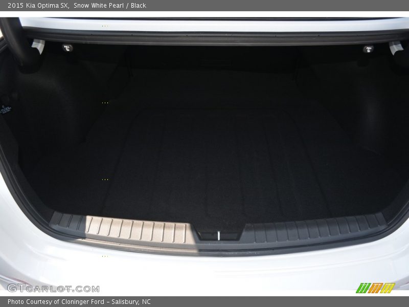 Snow White Pearl / Black 2015 Kia Optima SX