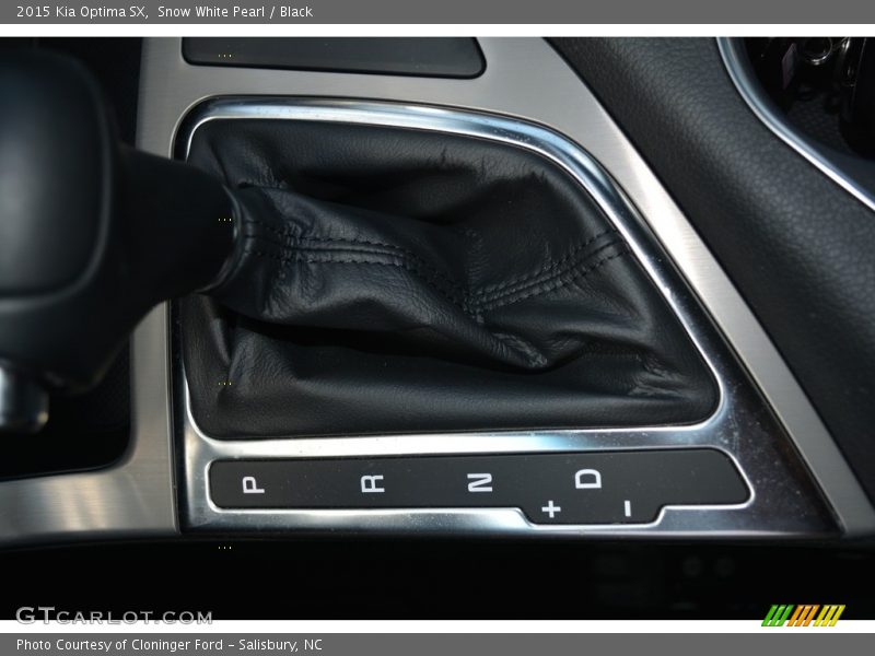 Snow White Pearl / Black 2015 Kia Optima SX