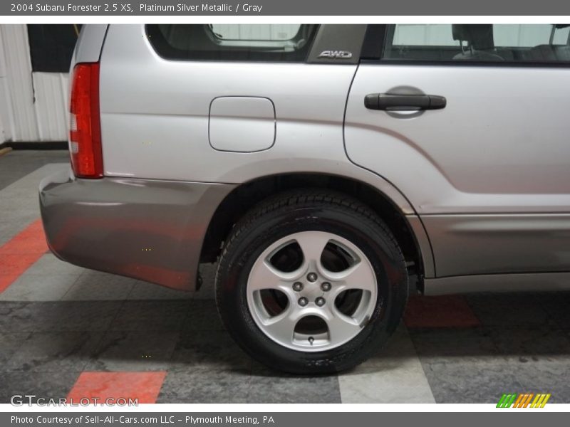 Platinum Silver Metallic / Gray 2004 Subaru Forester 2.5 XS