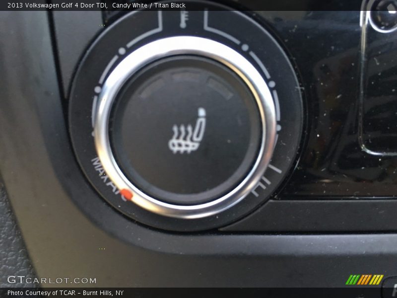Candy White / Titan Black 2013 Volkswagen Golf 4 Door TDI