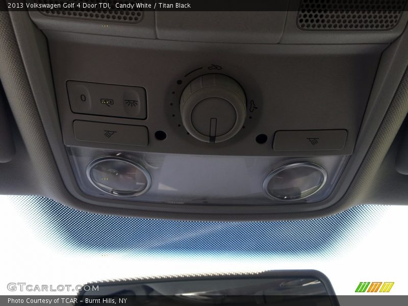 Candy White / Titan Black 2013 Volkswagen Golf 4 Door TDI
