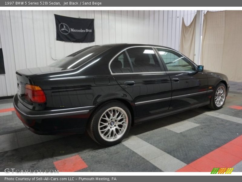 Jet Black / Sand Beige 1997 BMW 5 Series 528i Sedan