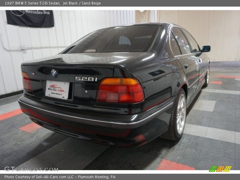 Jet Black / Sand Beige 1997 BMW 5 Series 528i Sedan