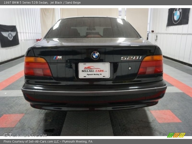 Jet Black / Sand Beige 1997 BMW 5 Series 528i Sedan