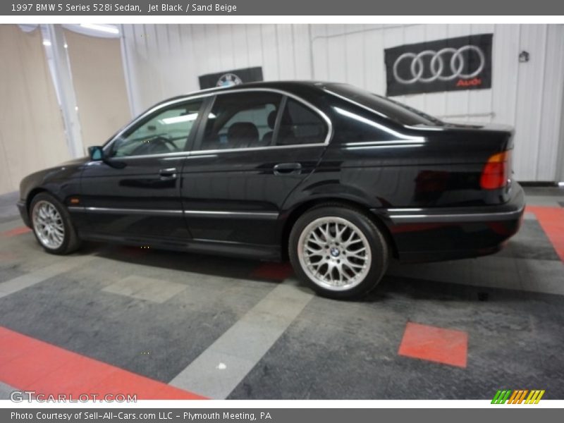 Jet Black / Sand Beige 1997 BMW 5 Series 528i Sedan