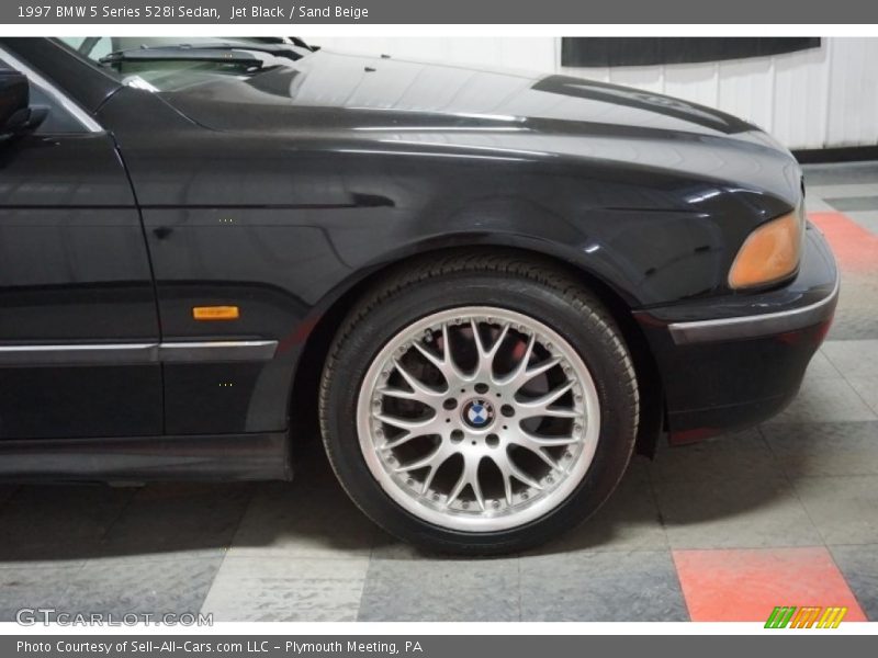 Jet Black / Sand Beige 1997 BMW 5 Series 528i Sedan