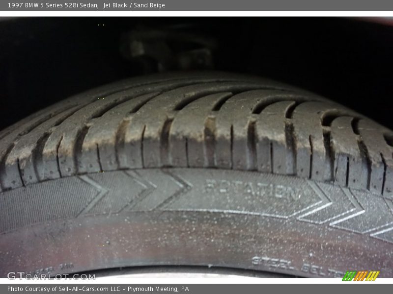 Jet Black / Sand Beige 1997 BMW 5 Series 528i Sedan