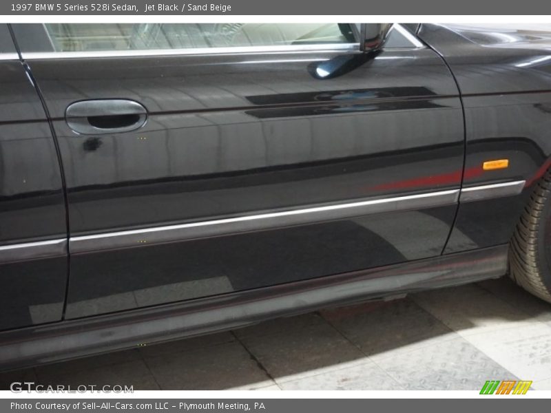 Jet Black / Sand Beige 1997 BMW 5 Series 528i Sedan