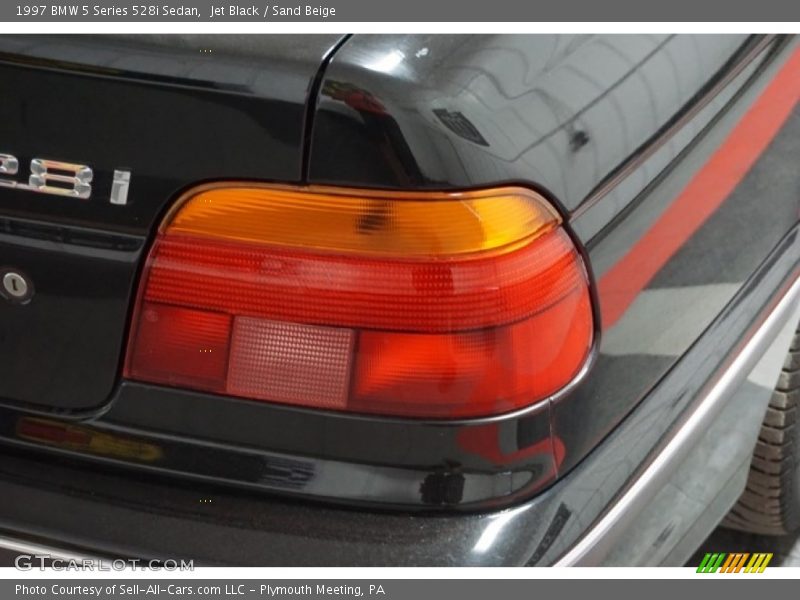 Jet Black / Sand Beige 1997 BMW 5 Series 528i Sedan