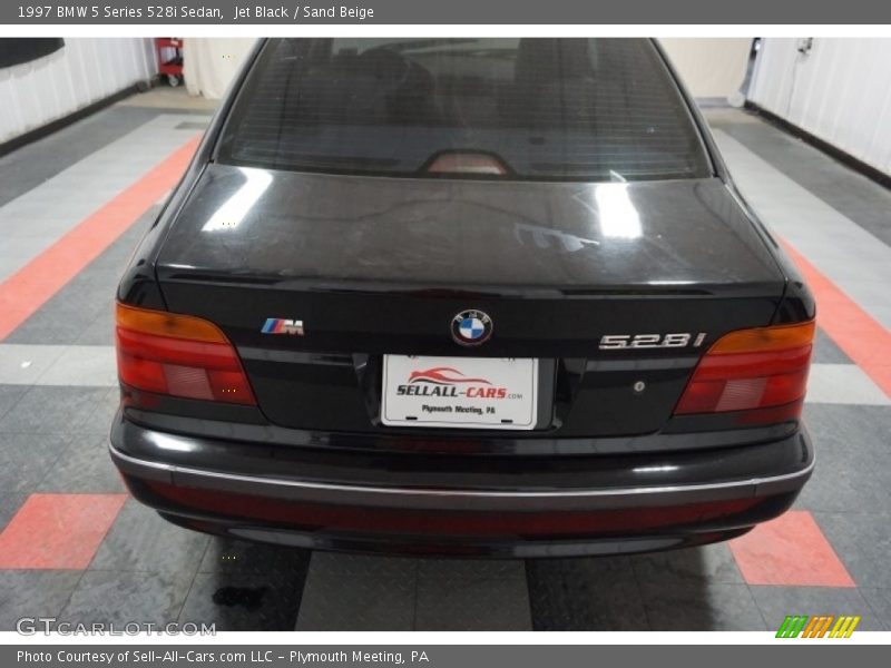 Jet Black / Sand Beige 1997 BMW 5 Series 528i Sedan