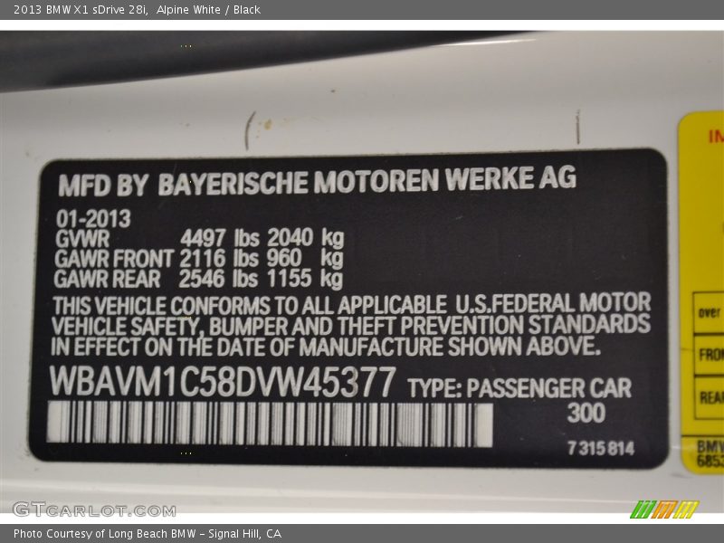 Alpine White / Black 2013 BMW X1 sDrive 28i