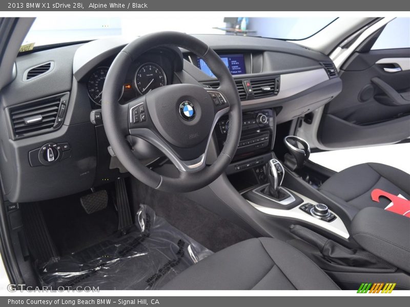 Alpine White / Black 2013 BMW X1 sDrive 28i