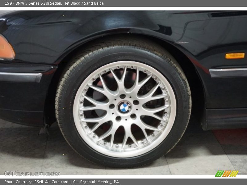 Jet Black / Sand Beige 1997 BMW 5 Series 528i Sedan