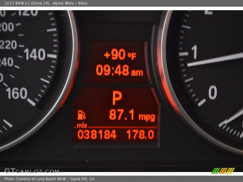 Alpine White / Black 2013 BMW X1 sDrive 28i