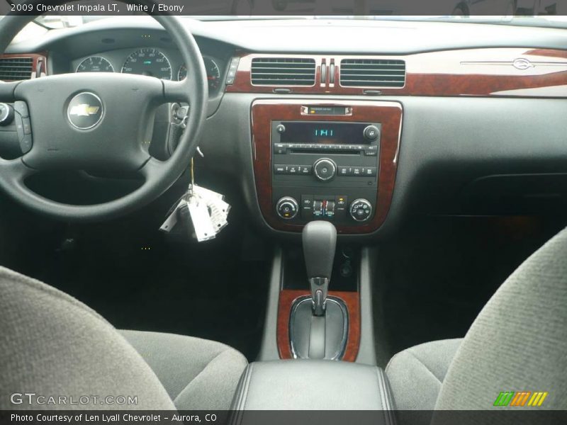 White / Ebony 2009 Chevrolet Impala LT