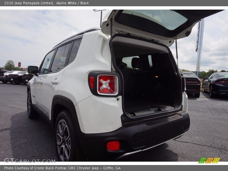 Alpine White / Black 2016 Jeep Renegade Limited