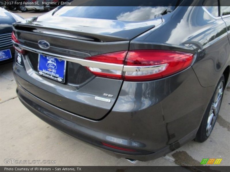 Magnetic / Ebony 2017 Ford Fusion SE