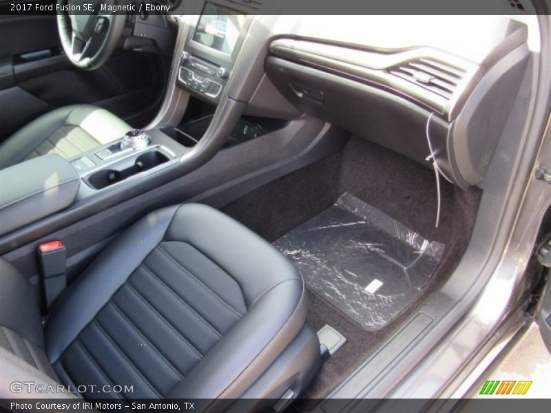 Magnetic / Ebony 2017 Ford Fusion SE