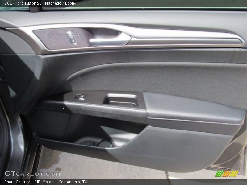 Magnetic / Ebony 2017 Ford Fusion SE