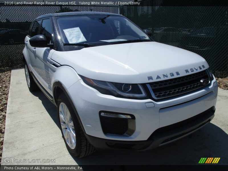 Yulong White Metalllic / Ebony/Ebony 2016 Land Rover Range Rover Evoque HSE