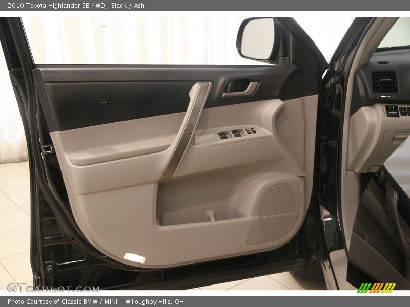 Black / Ash 2010 Toyota Highlander SE 4WD