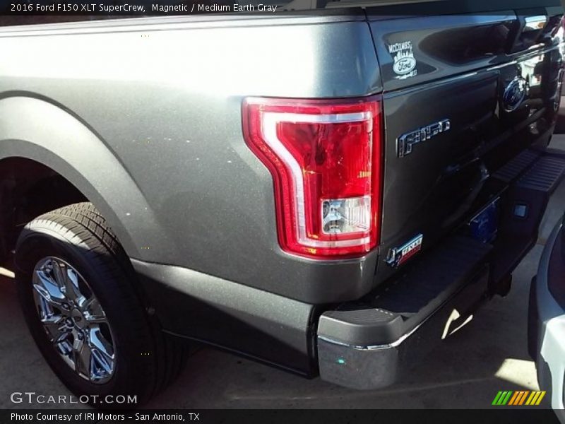 Magnetic / Medium Earth Gray 2016 Ford F150 XLT SuperCrew