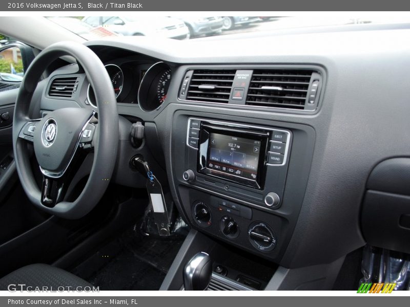 Black / Titan Black 2016 Volkswagen Jetta S