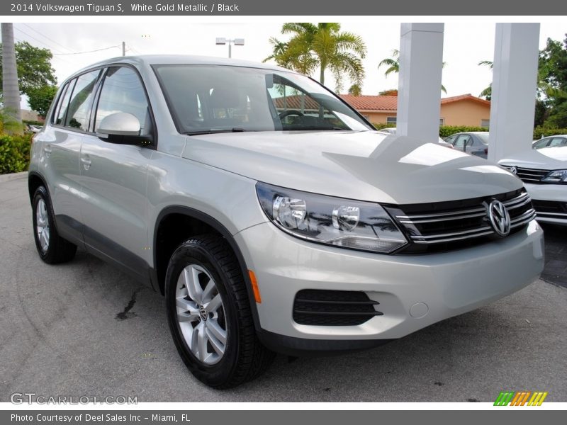 White Gold Metallic / Black 2014 Volkswagen Tiguan S