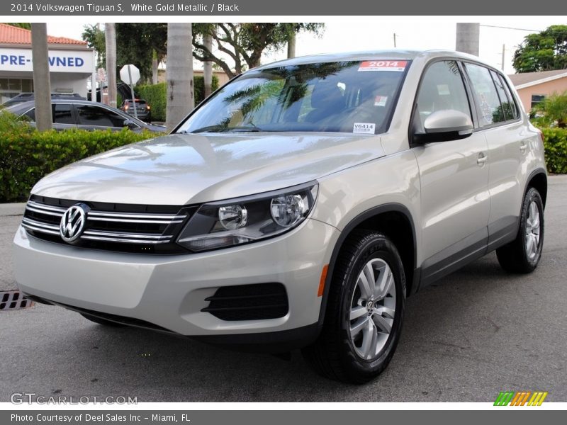 White Gold Metallic / Black 2014 Volkswagen Tiguan S