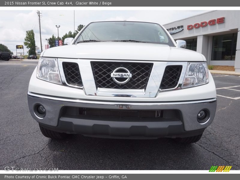 Glacier White / Beige 2015 Nissan Frontier SL Crew Cab 4x4