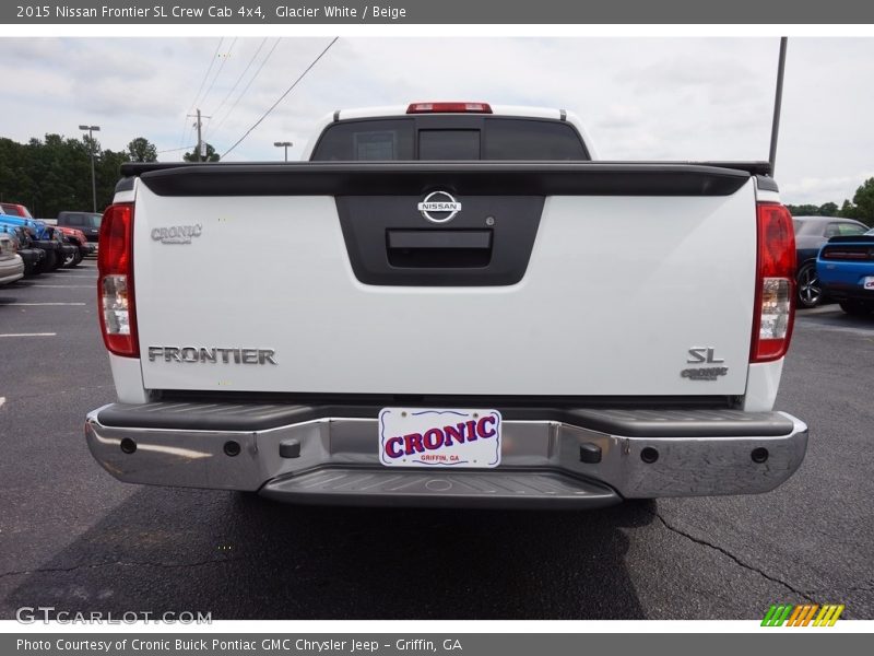 Glacier White / Beige 2015 Nissan Frontier SL Crew Cab 4x4