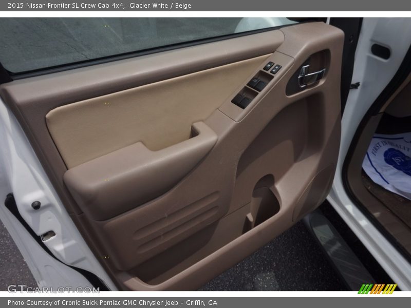 Glacier White / Beige 2015 Nissan Frontier SL Crew Cab 4x4