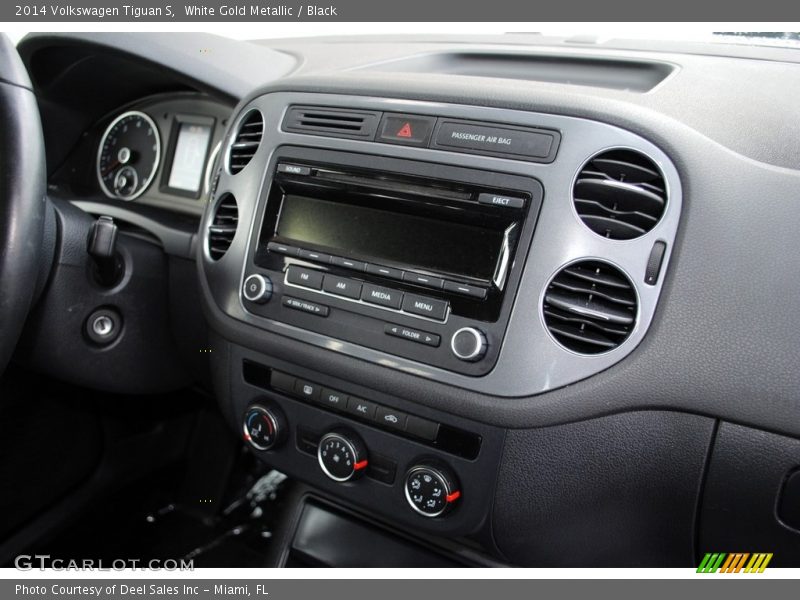White Gold Metallic / Black 2014 Volkswagen Tiguan S