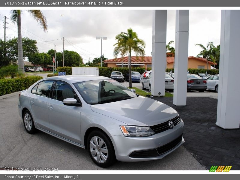 Reflex Silver Metallic / Titan Black 2013 Volkswagen Jetta SE Sedan