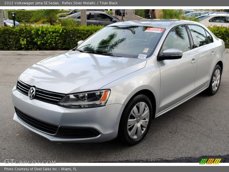 Reflex Silver Metallic / Titan Black 2013 Volkswagen Jetta SE Sedan