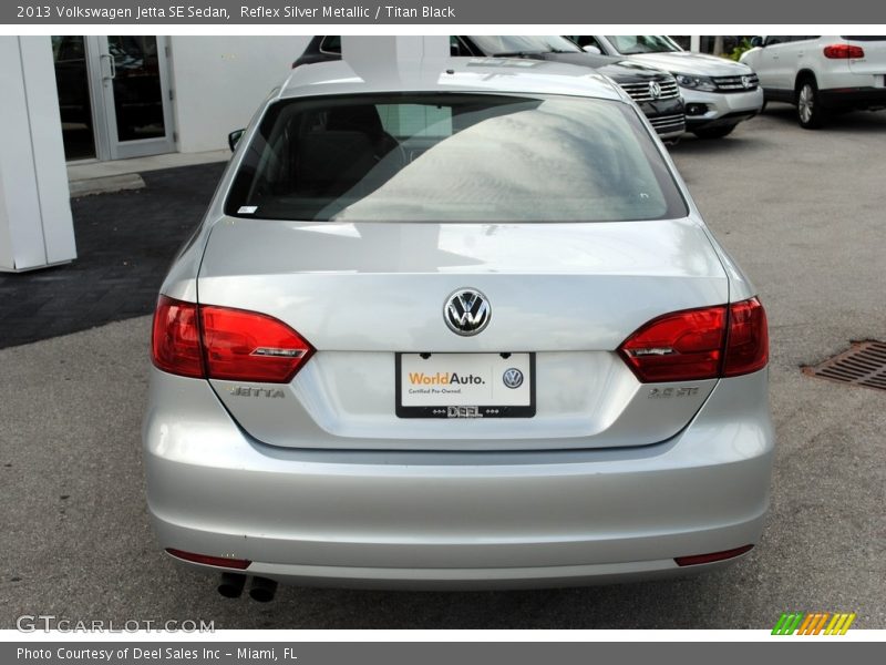 Reflex Silver Metallic / Titan Black 2013 Volkswagen Jetta SE Sedan