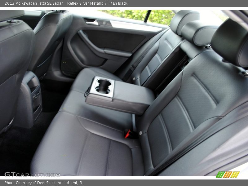 Reflex Silver Metallic / Titan Black 2013 Volkswagen Jetta SE Sedan
