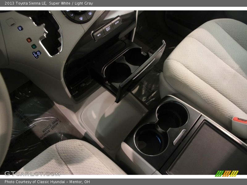 Super White / Light Gray 2013 Toyota Sienna LE