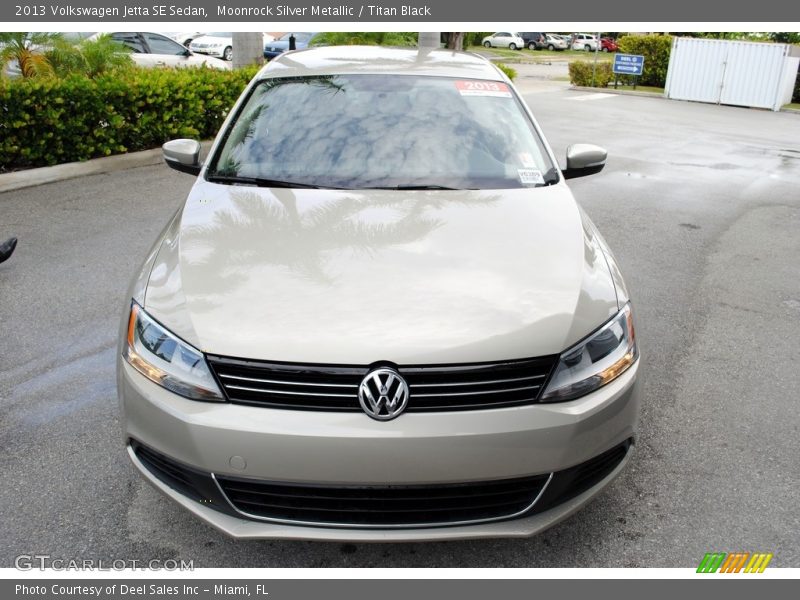 Moonrock Silver Metallic / Titan Black 2013 Volkswagen Jetta SE Sedan