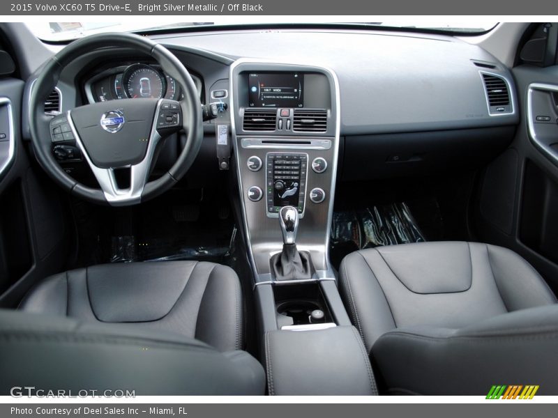 Bright Silver Metallic / Off Black 2015 Volvo XC60 T5 Drive-E