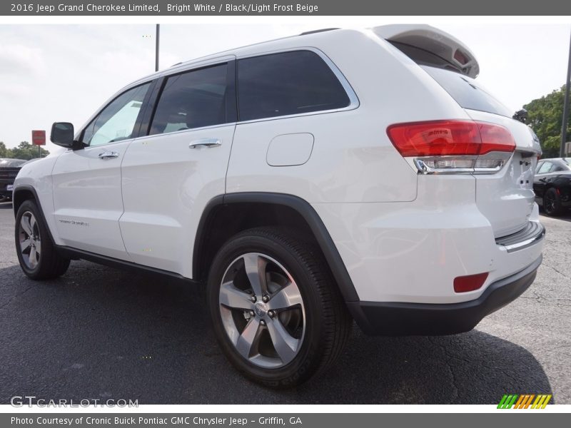 Bright White / Black/Light Frost Beige 2016 Jeep Grand Cherokee Limited