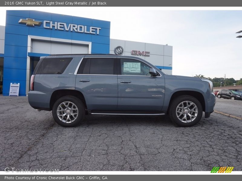 Light Steel Gray Metallic / Jet Black 2016 GMC Yukon SLT
