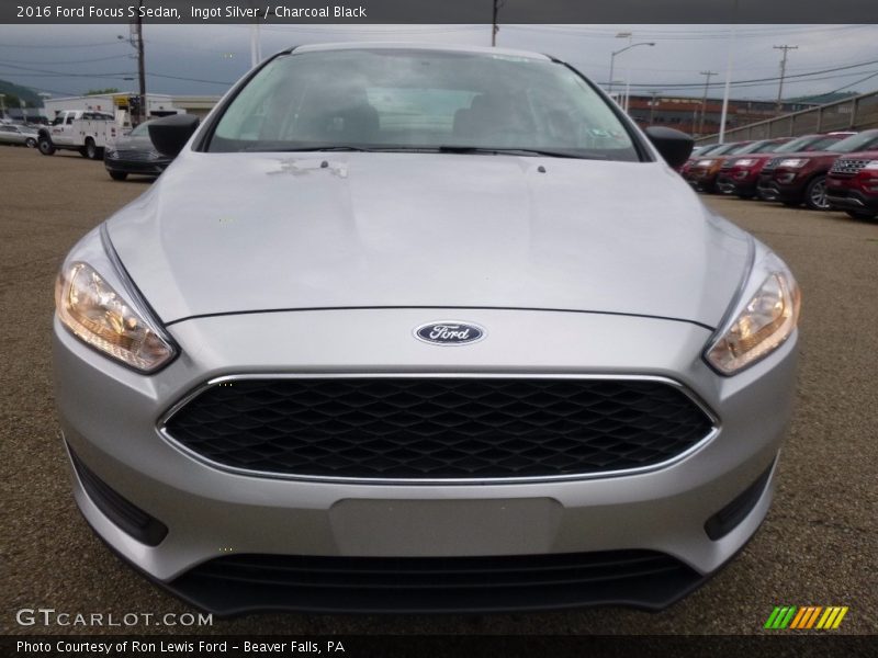 Ingot Silver / Charcoal Black 2016 Ford Focus S Sedan