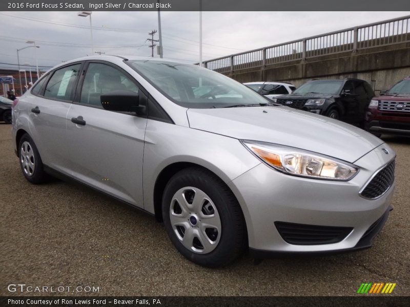 Ingot Silver / Charcoal Black 2016 Ford Focus S Sedan