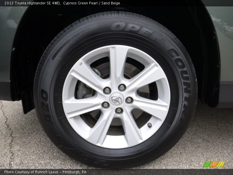 Cypress Green Pearl / Sand Beige 2013 Toyota Highlander SE 4WD