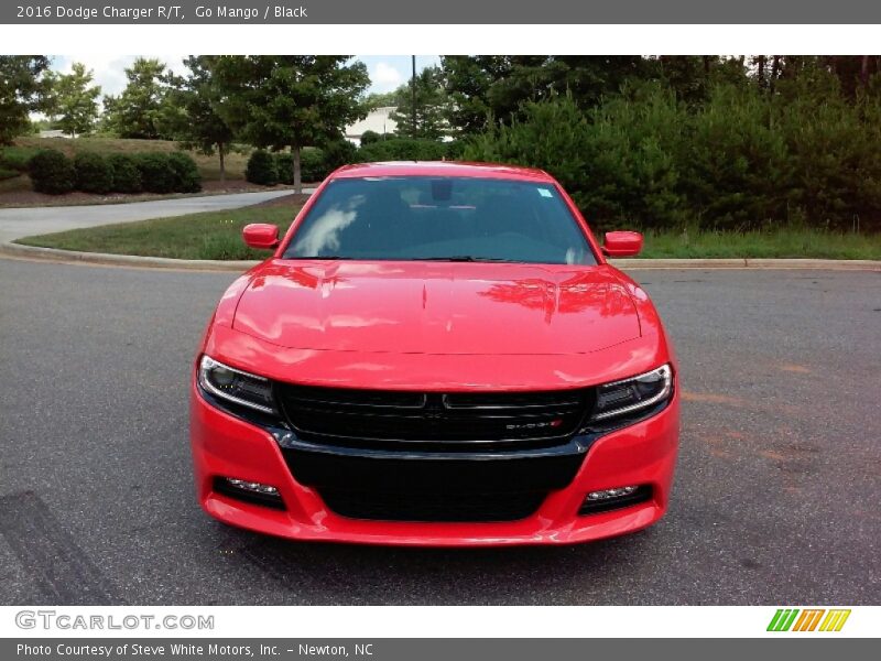 Go Mango / Black 2016 Dodge Charger R/T