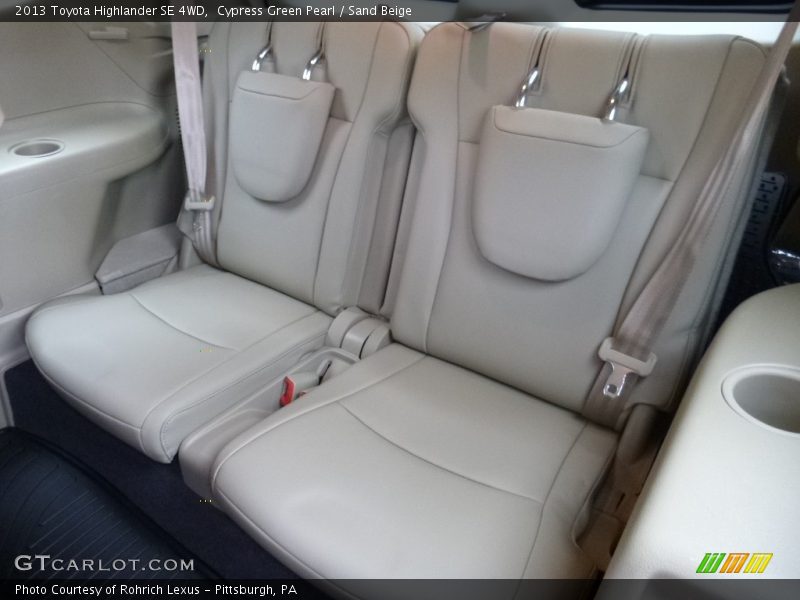 Cypress Green Pearl / Sand Beige 2013 Toyota Highlander SE 4WD