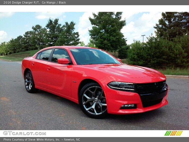 Go Mango / Black 2016 Dodge Charger R/T