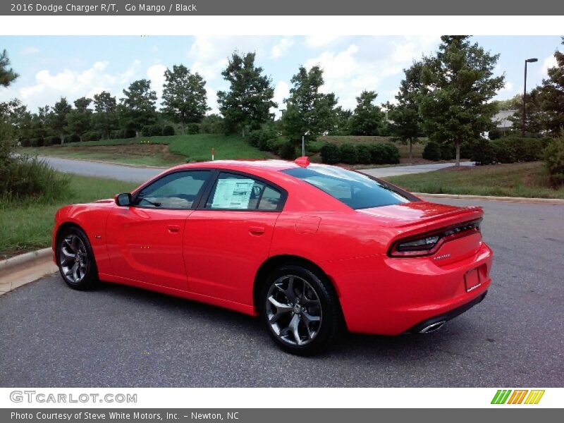 Go Mango / Black 2016 Dodge Charger R/T